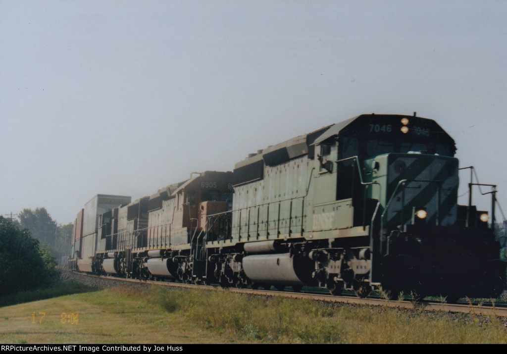 BNSF 7046 West